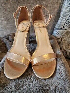 Liliana Brown Strappy Mid-Heel Sandals